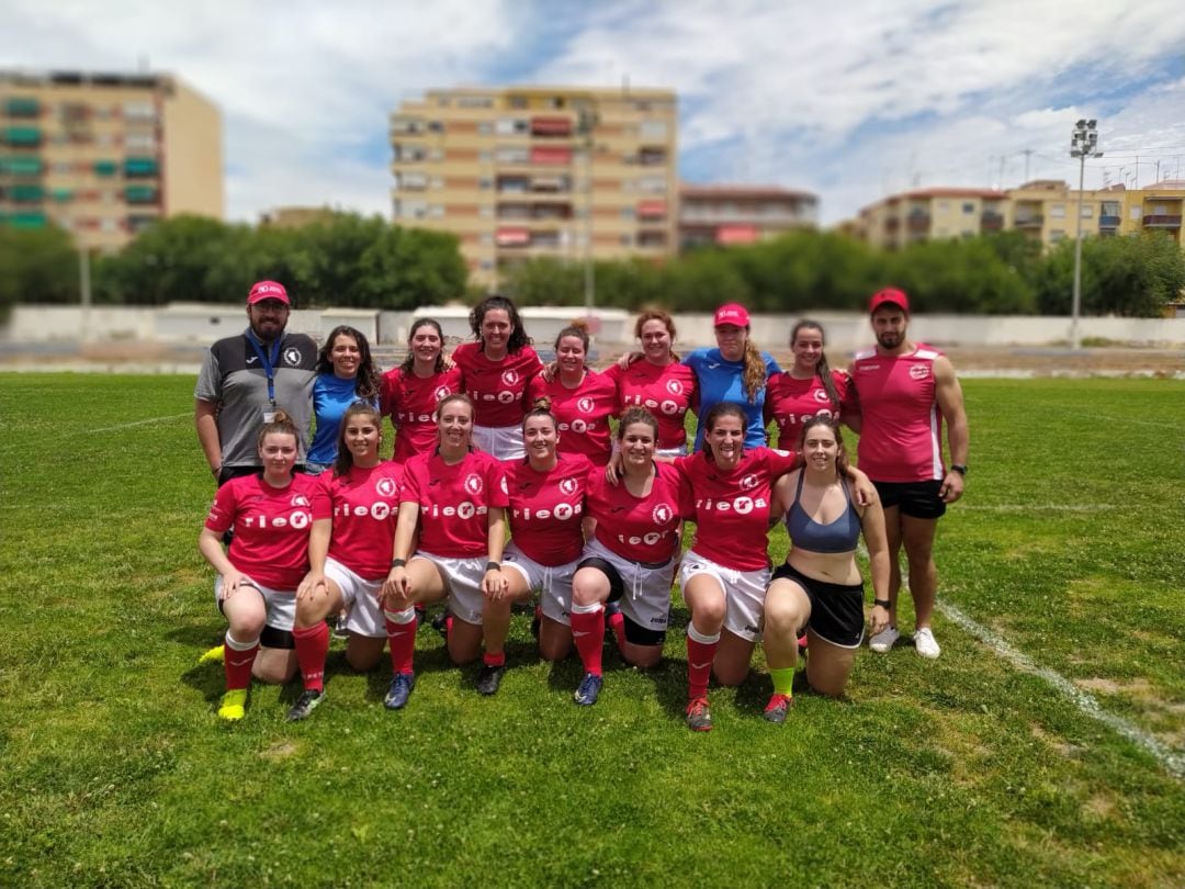 Las Amazonas del Monastil Rugby Elda acaban pletóricas la temporada