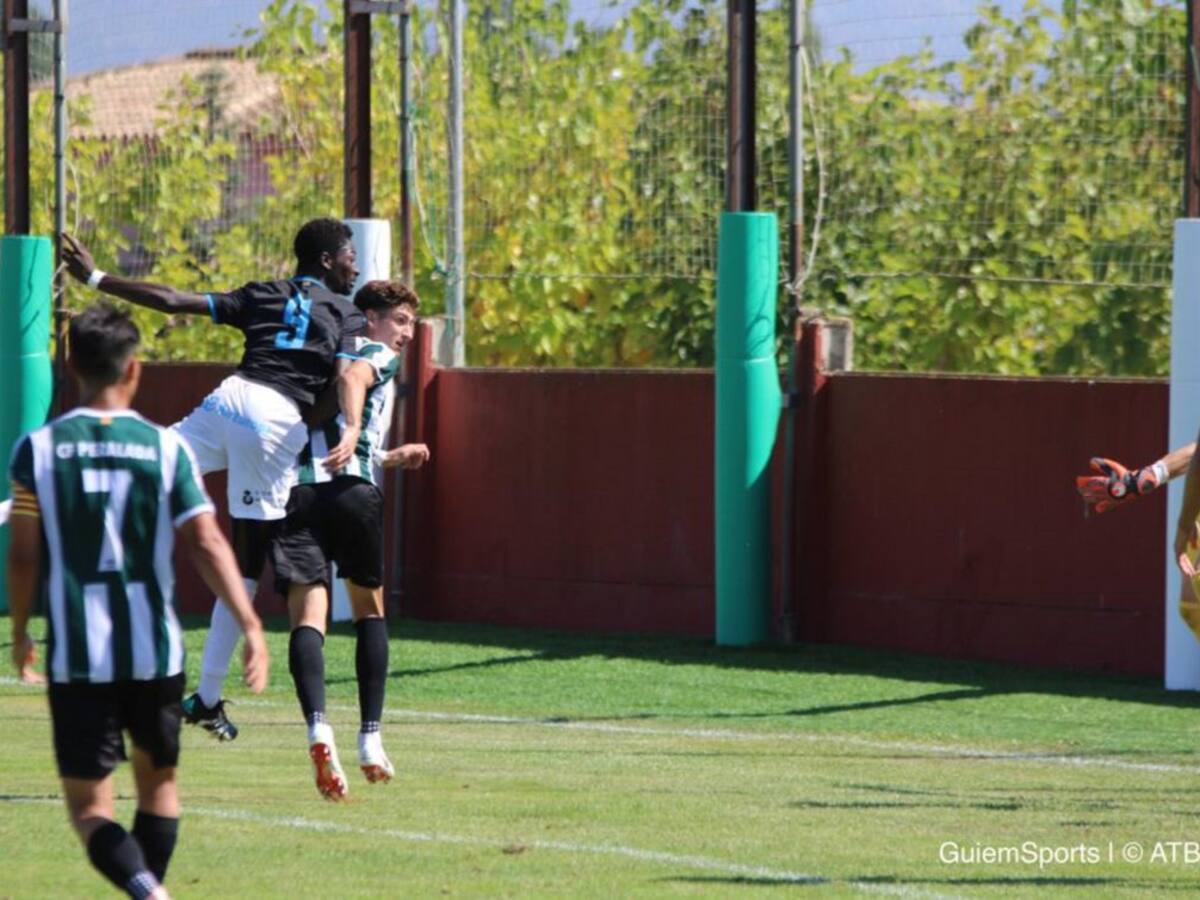 El Atlético Baleares paga cara la falta de contundencia en Peralada