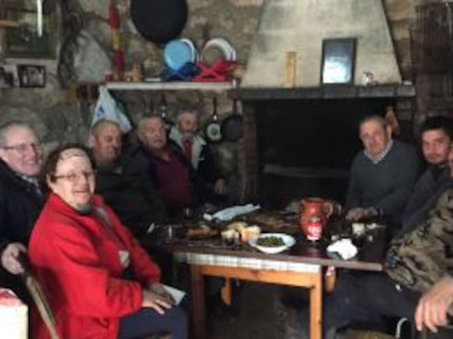 Almuerzo en la cueva de Candelas, en Albalate