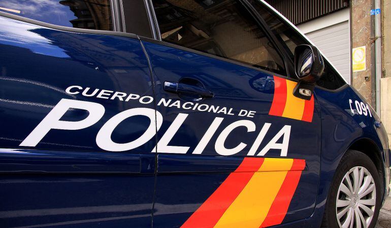 Un coche patrulla del Cuerpo Nacional de Policía