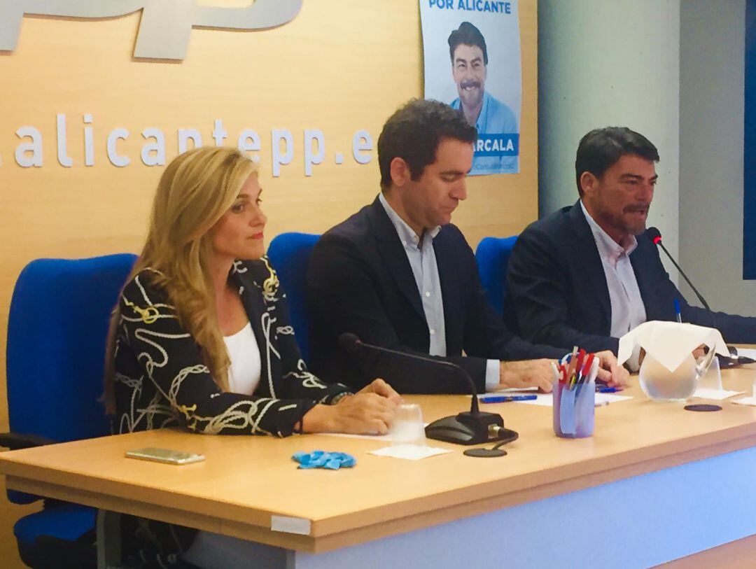 Eva Ortíz, Teodoro García Egea y Luis Barcala