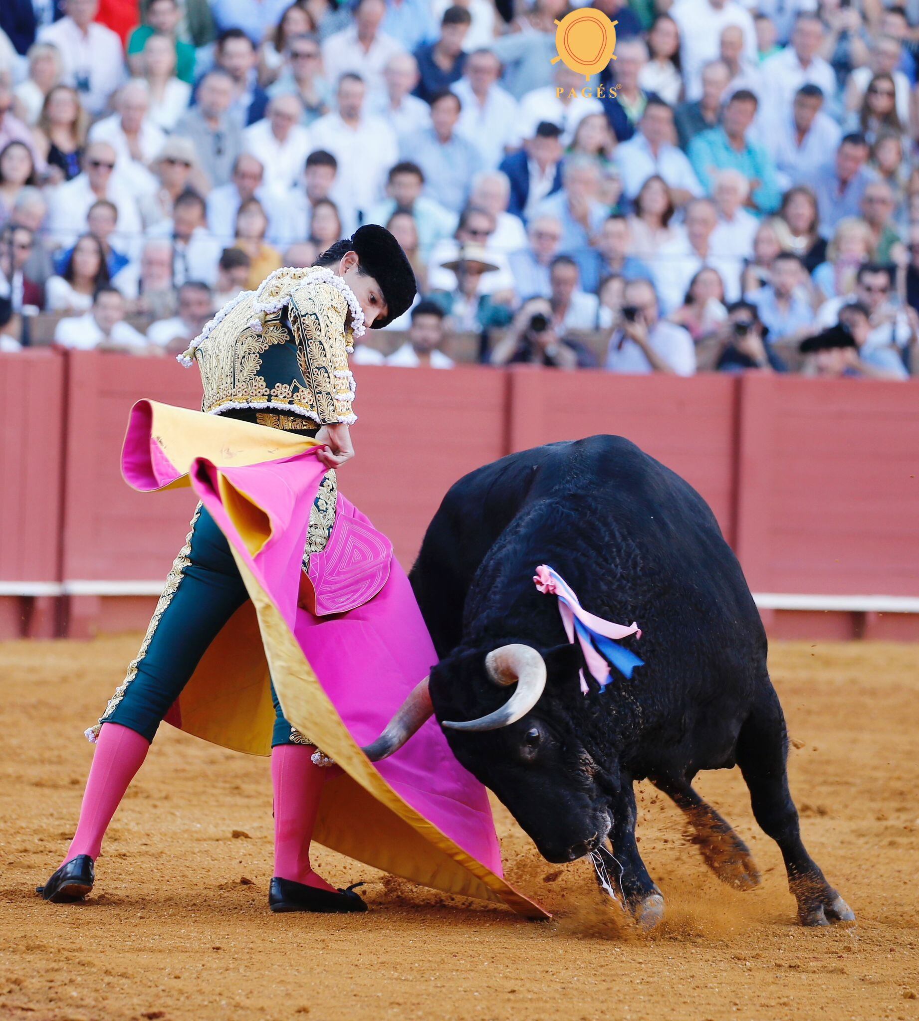 Media verónica de Pablo Aguado al primero de su lote