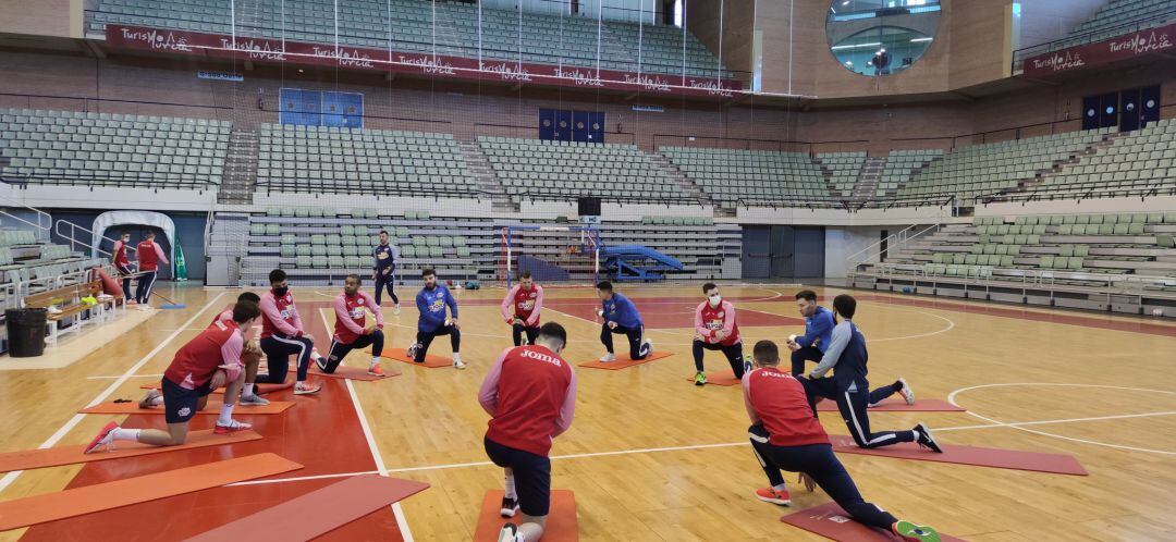 La plantilla de ElPozo Murcia mantiene los entrenamientos pese al aplazamiento del encuentro ante Palma