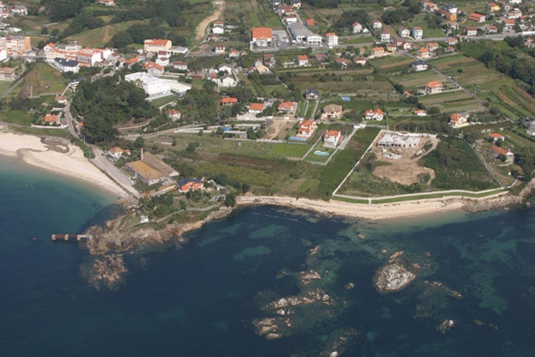 Vista aérea de la Praia dos Alemáns.