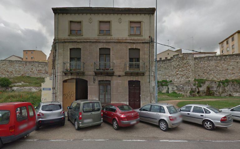 Edificio del número 31 de la Avénida de la Feria