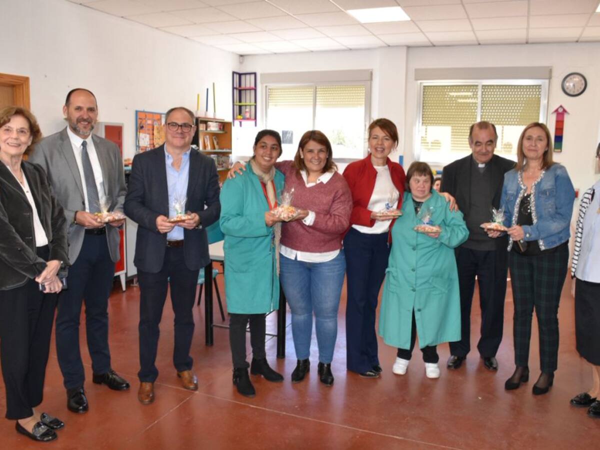 El Gobierno regional destaca el afecto y buen trato de la Fundación 'Madre de la Esperanza'