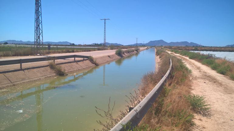 El canal del trasvase Tajo-Segura a su paso por la diputación cartagenera de La Aljorra