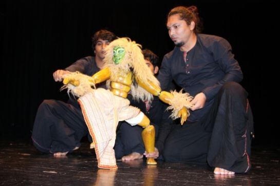 L'espectacle "About Ram" va a càrrec de la companyia índia The Katkatha Puppet Arts Trust.
