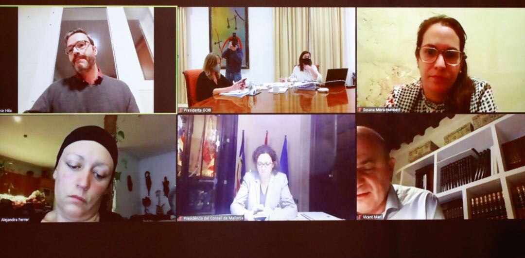 Imagen de la reunión del Govern con los Consells