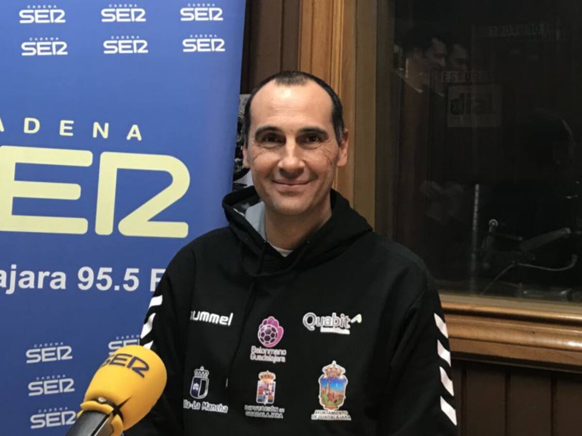 César Montes: "Estoy encantado de escuchar al club para hablar de mi futuro en el equipo"