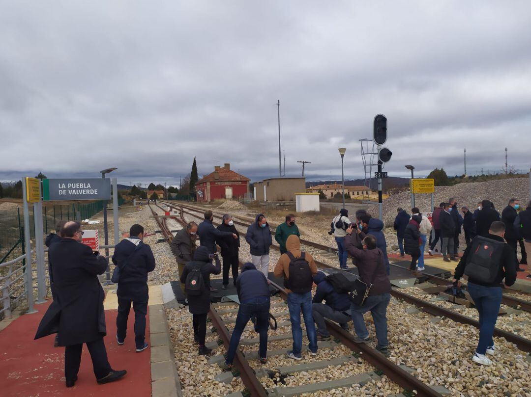 La línea Sagunt-Zaragoza podrá alcanzar los 60 trenes de mercancías semanales cuando abran los siete nuevos apartaderos