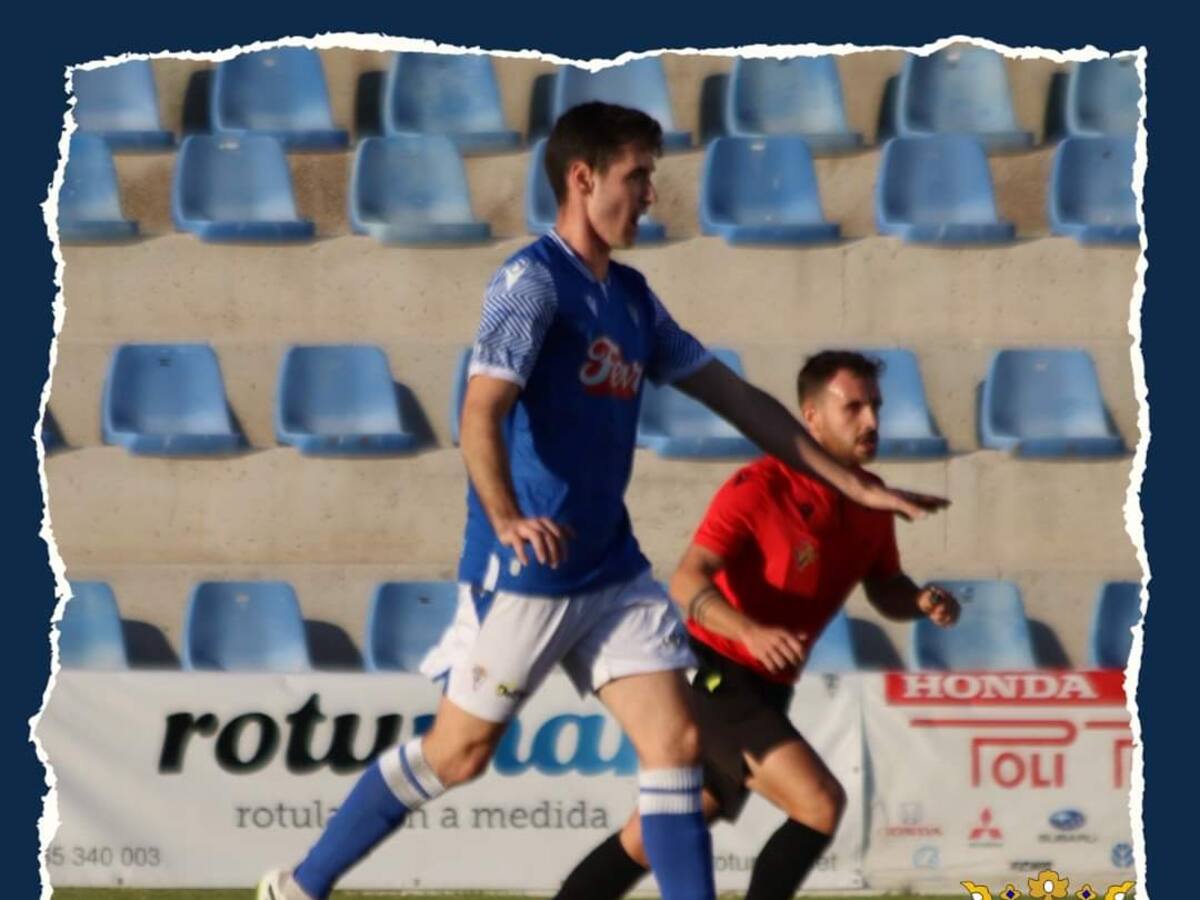 Navar Martí deja el Villena CF