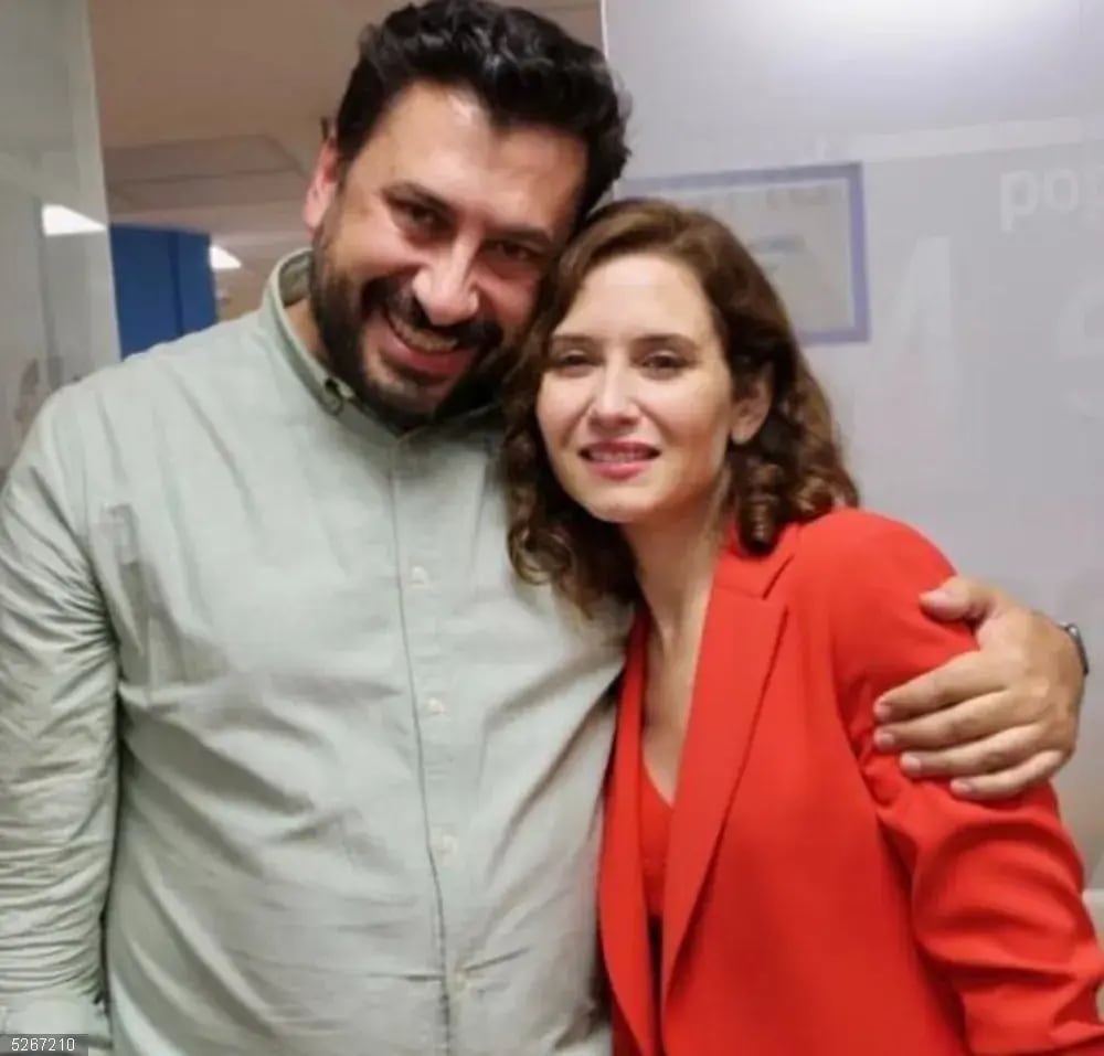 (ARCHIVO) Carlos Díaz-Pache e Isabel Díaz Ayuso