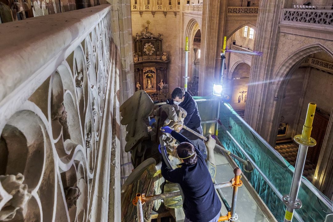 Trabajos realizados para la restauración del Órgano de la Catedral.