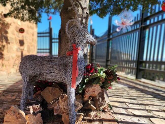 Imagen de uno de los adornos confeccionados por los vecinos de Puebla del Príncipe (Ciudad Real)