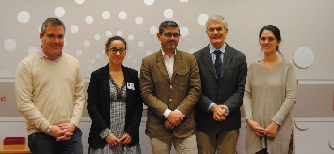 Los concejales del PSOE de Alcobendas con el GP socialista en la Asamblea de Madrid