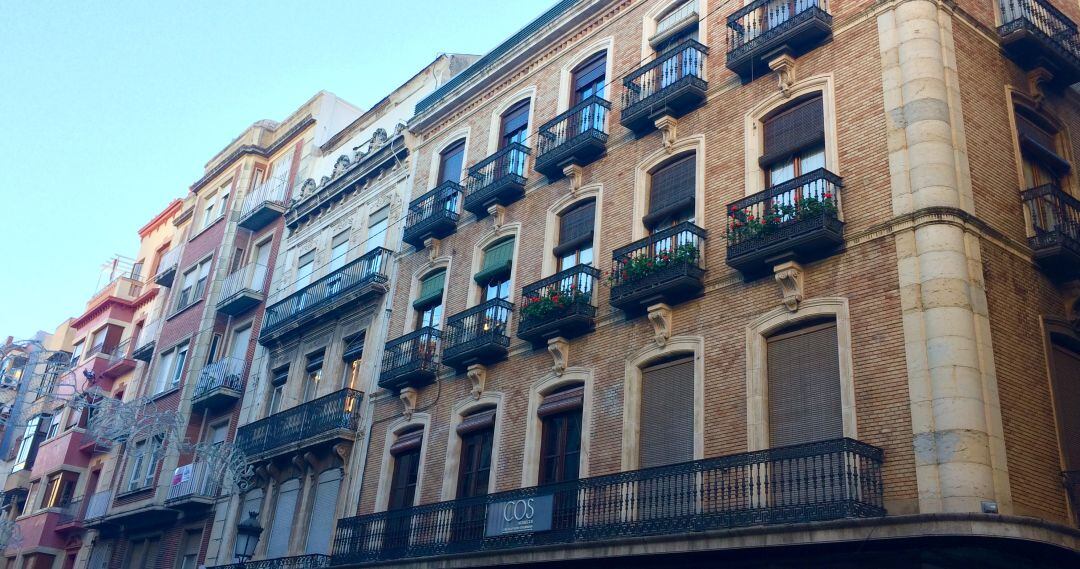 Edificios en la calle Bernabé Soriano, en Jaén capital.