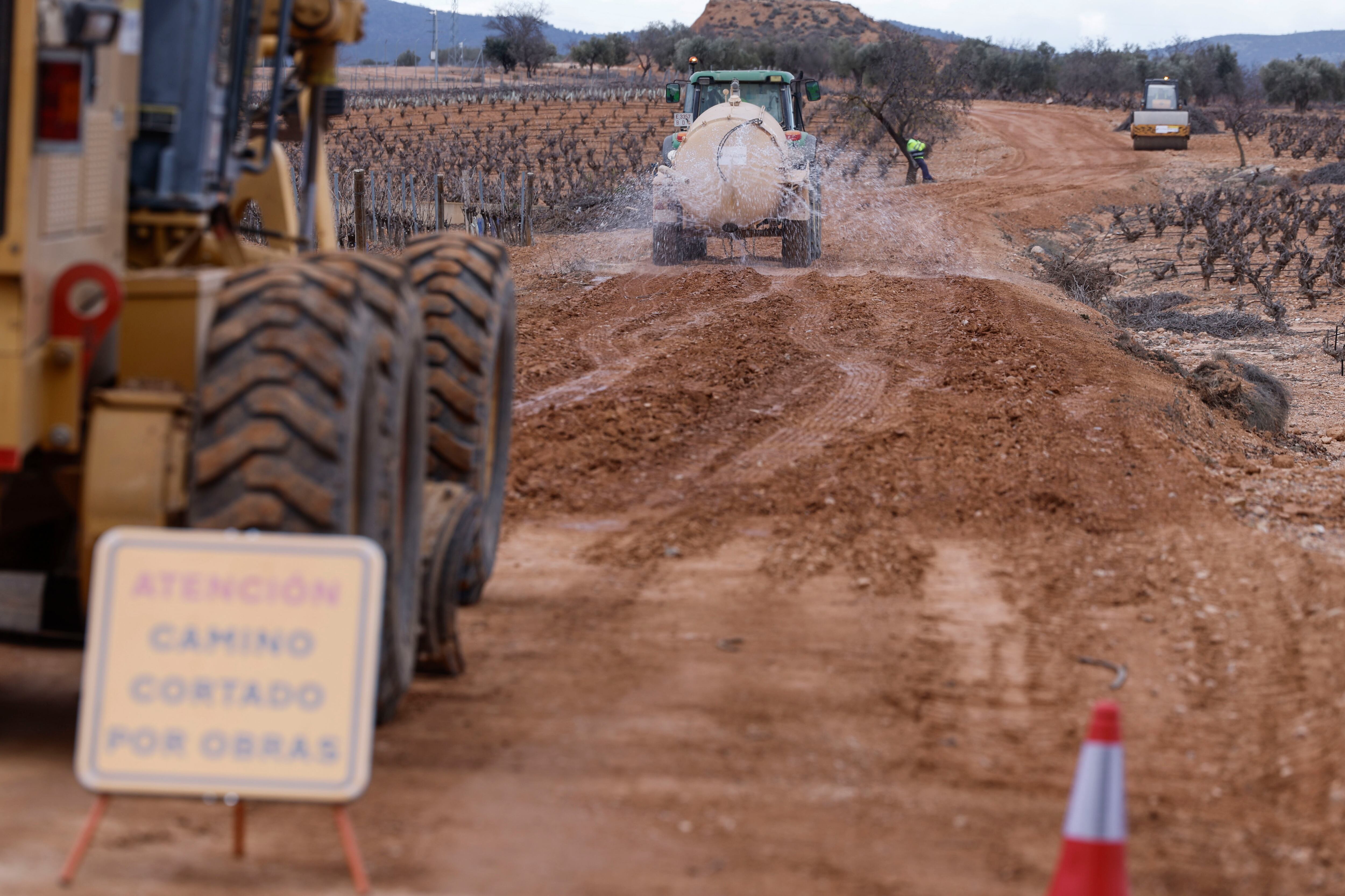 Fotografía de una zona afectada por la DANA en obras el pasado mes de enero en El Pontón (Requena).
