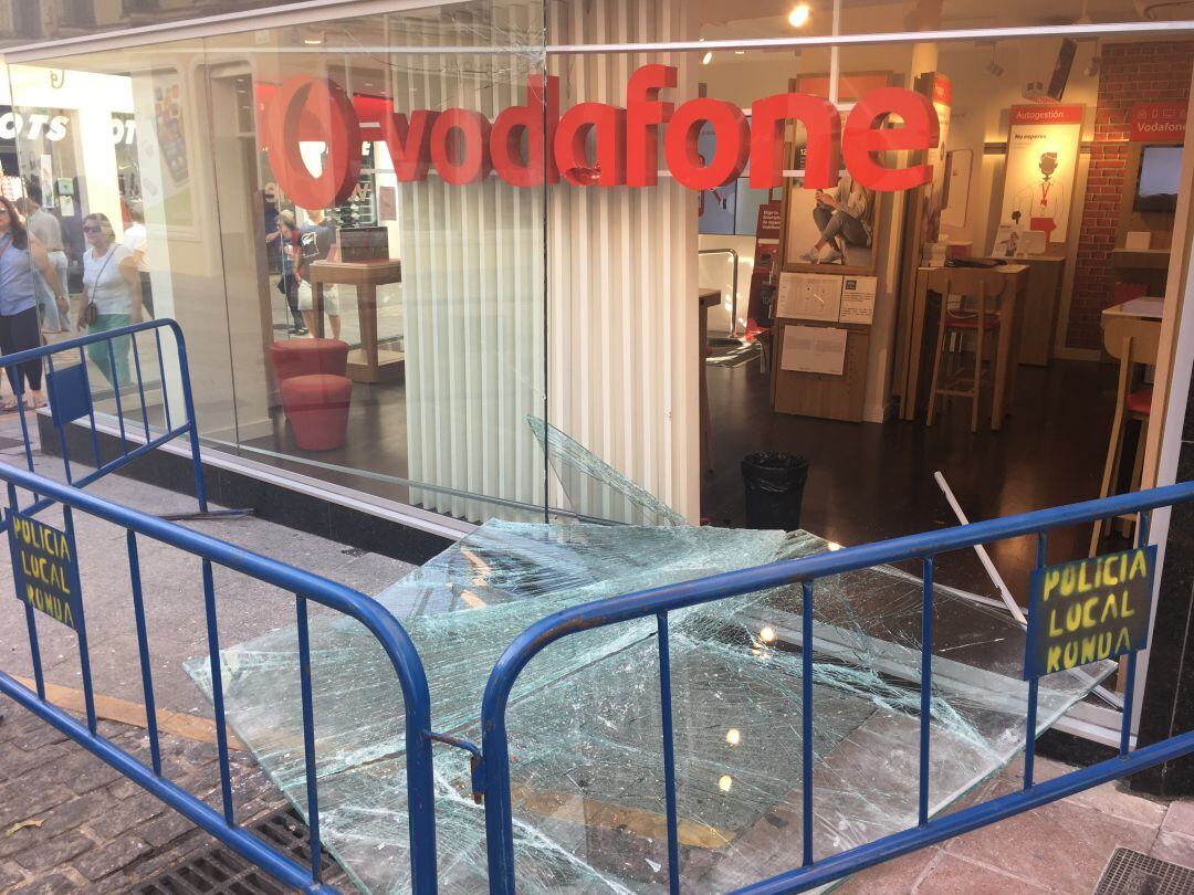 Lugar por donde accedieron los ladrones en la Calle Naranja.