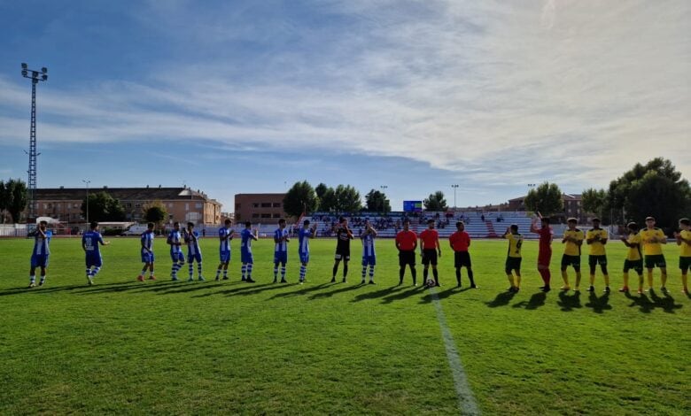 Saludo de los dos equipos