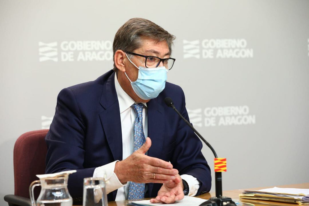 El vicepresidente y consejero de Industria, Arturo Aliaga, ha presentado el plna de rescate para la hostelería y el ocio nocturno