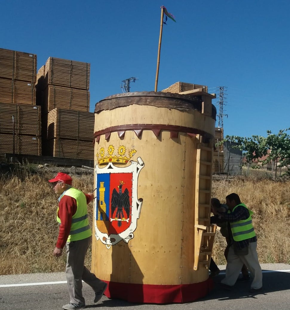 La zambomba tiene ruedas para ser transportada