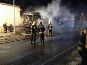 Los bomberos de Toledo y el Consorcio, esta pasada madrugada en Olías