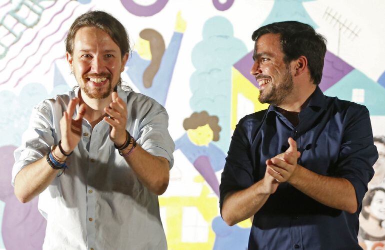 El candidato de Unidos Podemos a la Presidencia del Gobierno, Pablo Iglesias, y el coordinador de IU, Alberto Garzón