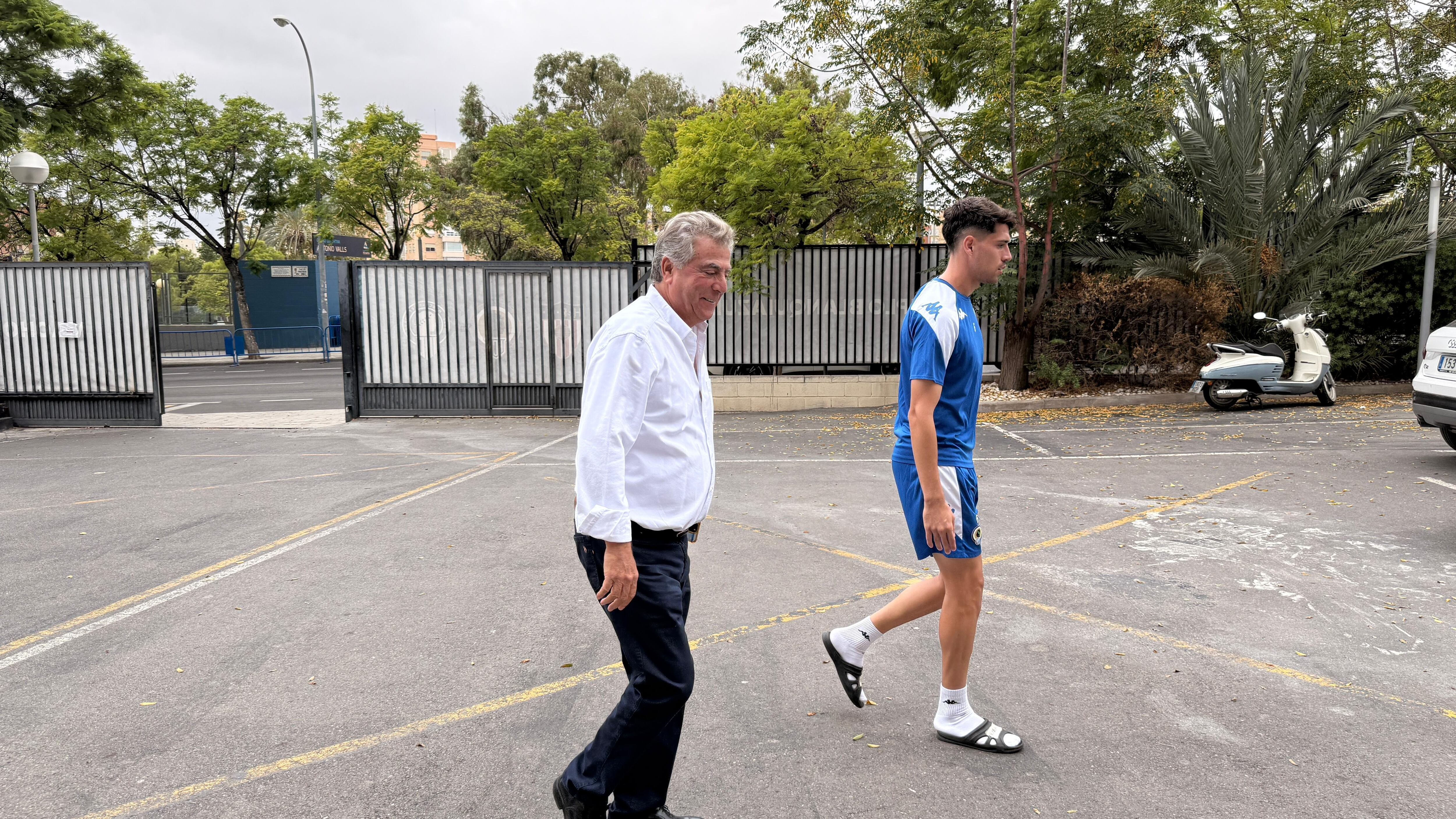 Enrique Ortiz, propietario del Hércules CF, en el estadio José Rico Pérez