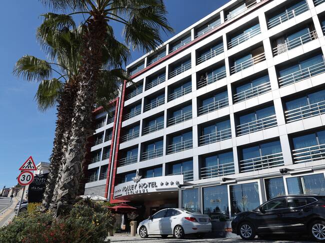 Muere una joven promesa del voleibol italiano tras caer por una ventana.