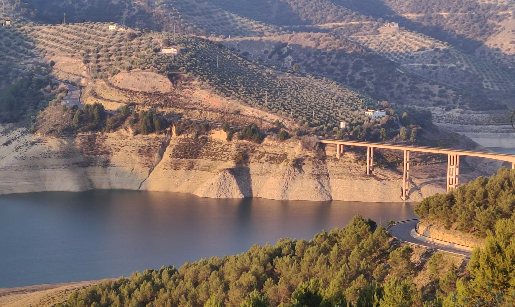 La sequía deja al embalse de Iznájar al 24% de su capacidad