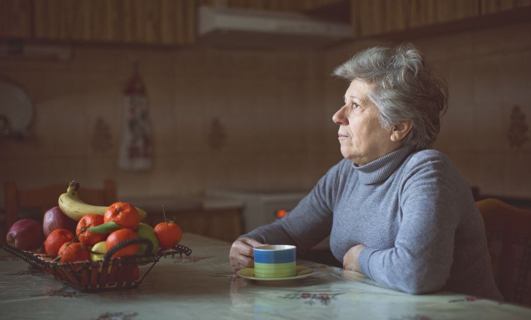 Los expertos advierten que la soledad es un fenómeno al que hay que prestar atención porque no afecta sólo a personas mayores