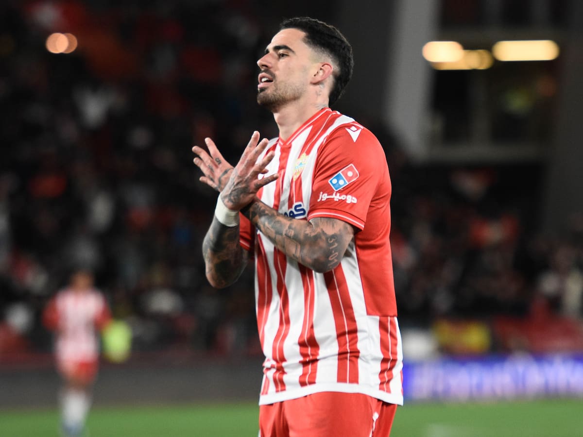 Miguel, el ‘9’ total del Almería: “Vine para subir y lo vamos a hacer”