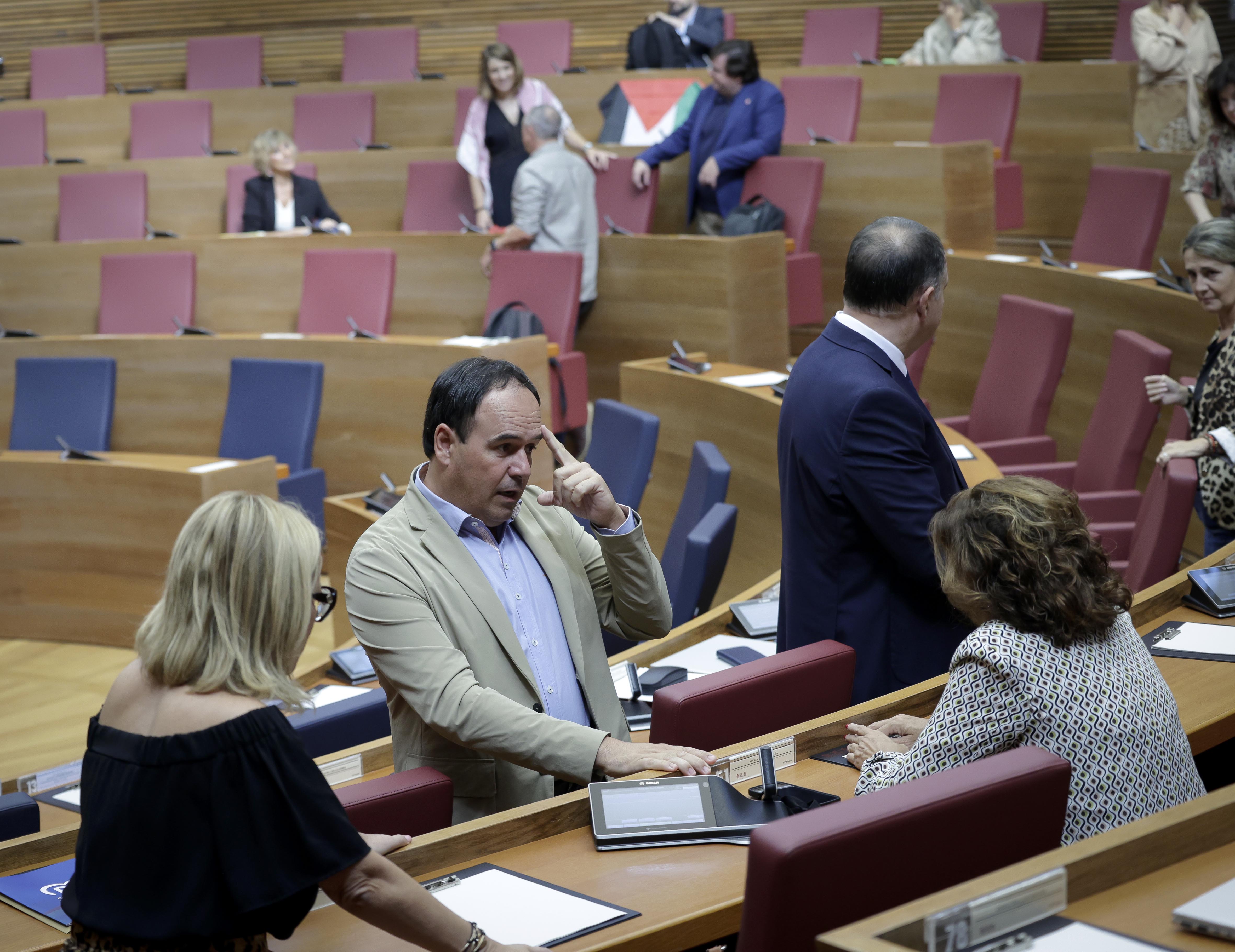 El portavoz popular, Juanfran Pérez Llorca en el Ple de Les Corts Valencianes