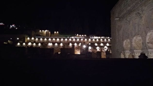 FOTOGALERÍA | La iluminación nocturna de Medina Azahara vista desde la Casa de Yafar