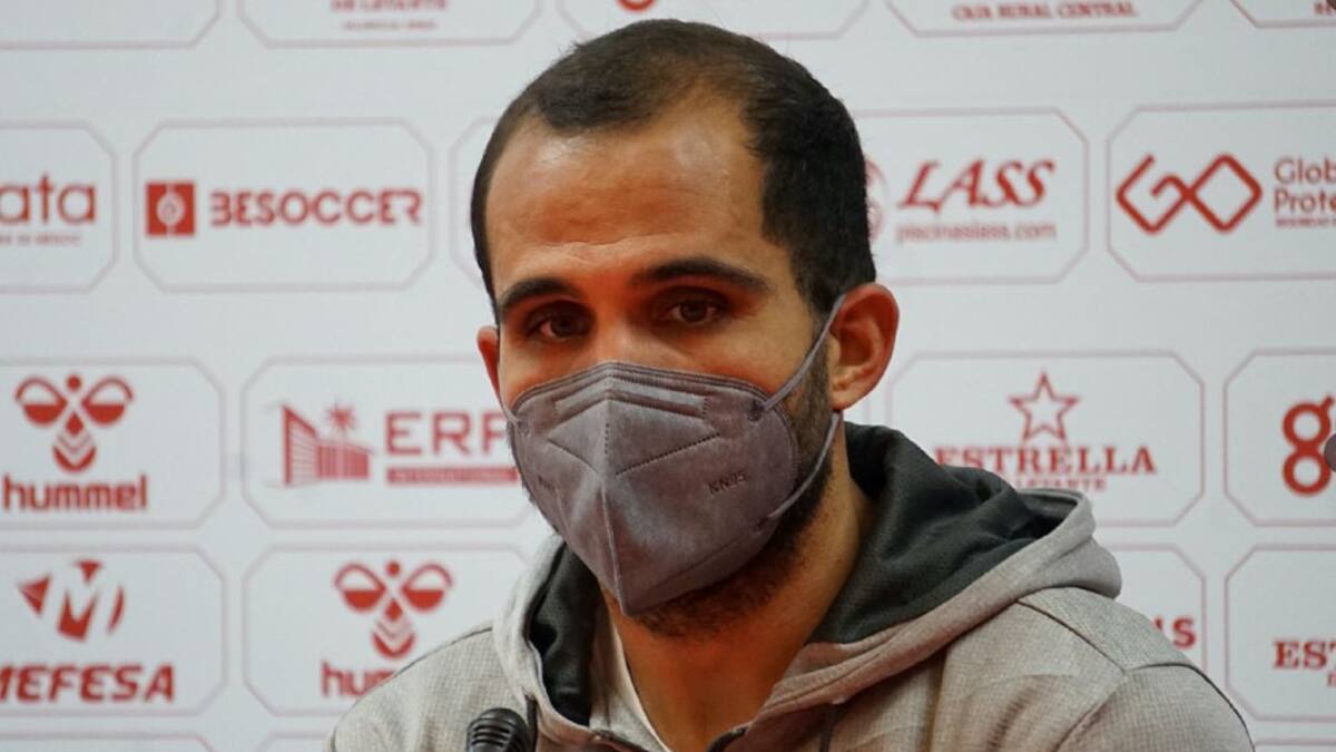 El Real Murcia descarta a Verza