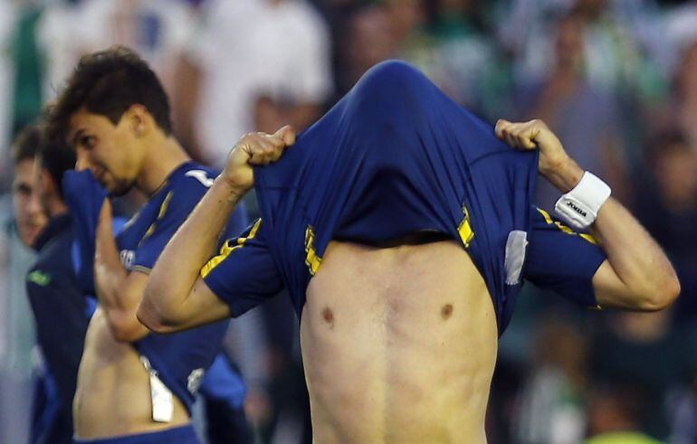 Los jugadores del Getafe, desolados