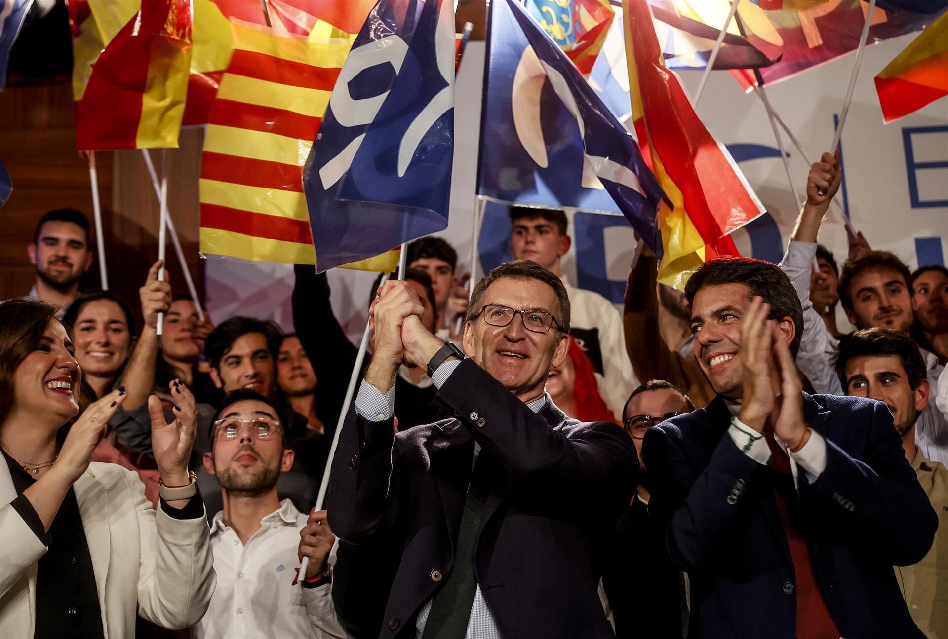 Alberto Núñez Feijóo, Carlos Mazón y María José Catalá, en el mitin de València