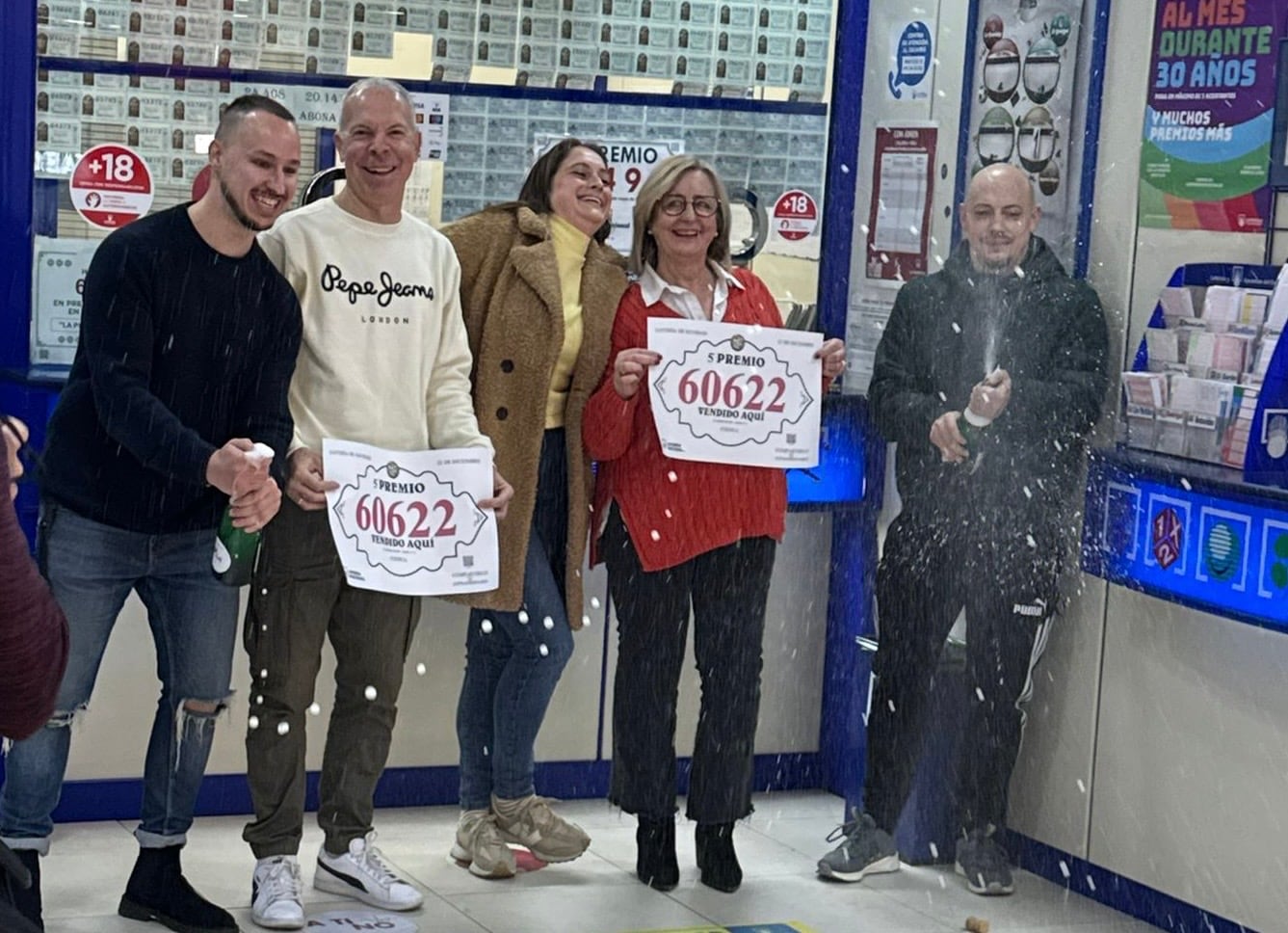 Administración de lotería nº 11 de Cuenca, La pecera de oro, en el CC El Mirador, donde se ha vendido parte de un quinto premio.