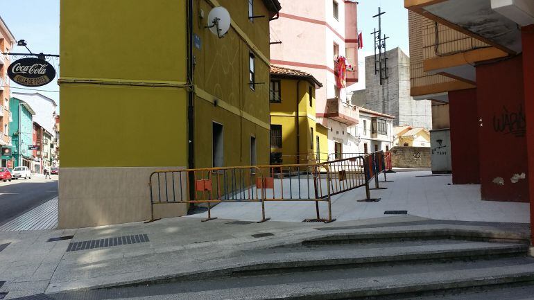 Tramo de la calle Pando en obras.