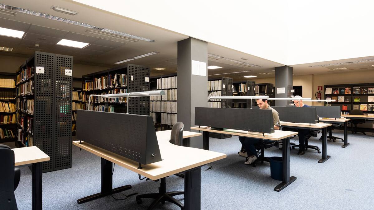 26.000 discos y una historia: el archivo que protege la memoria de Radio San Sebastián