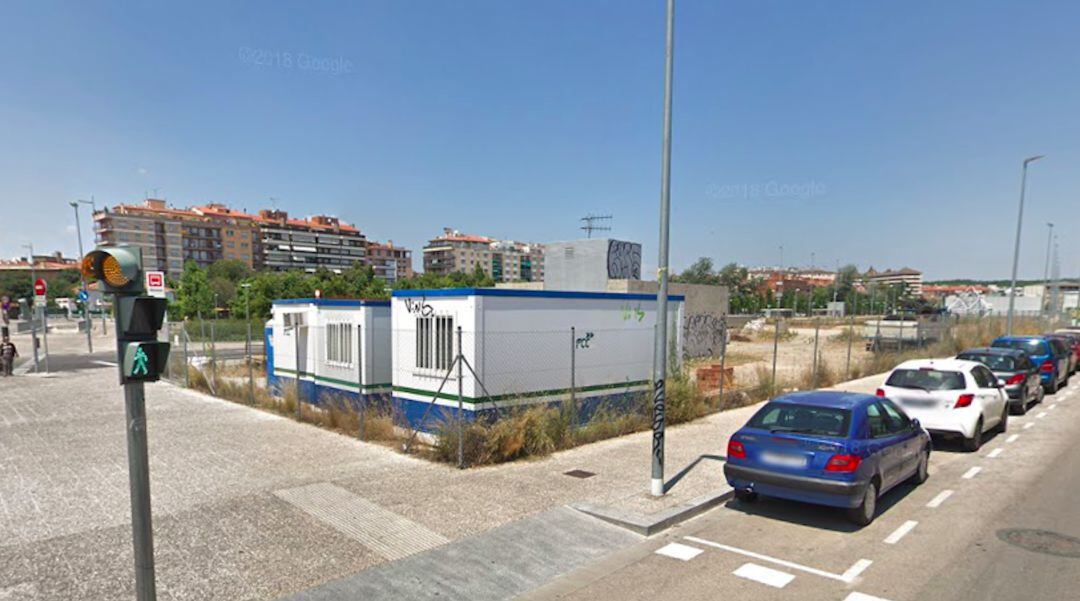 Estat actual a l'antiga plaça Europa, amb material d'obra