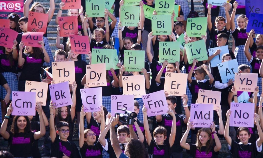 Numerosos niños participaron en el acto de presentación del evento