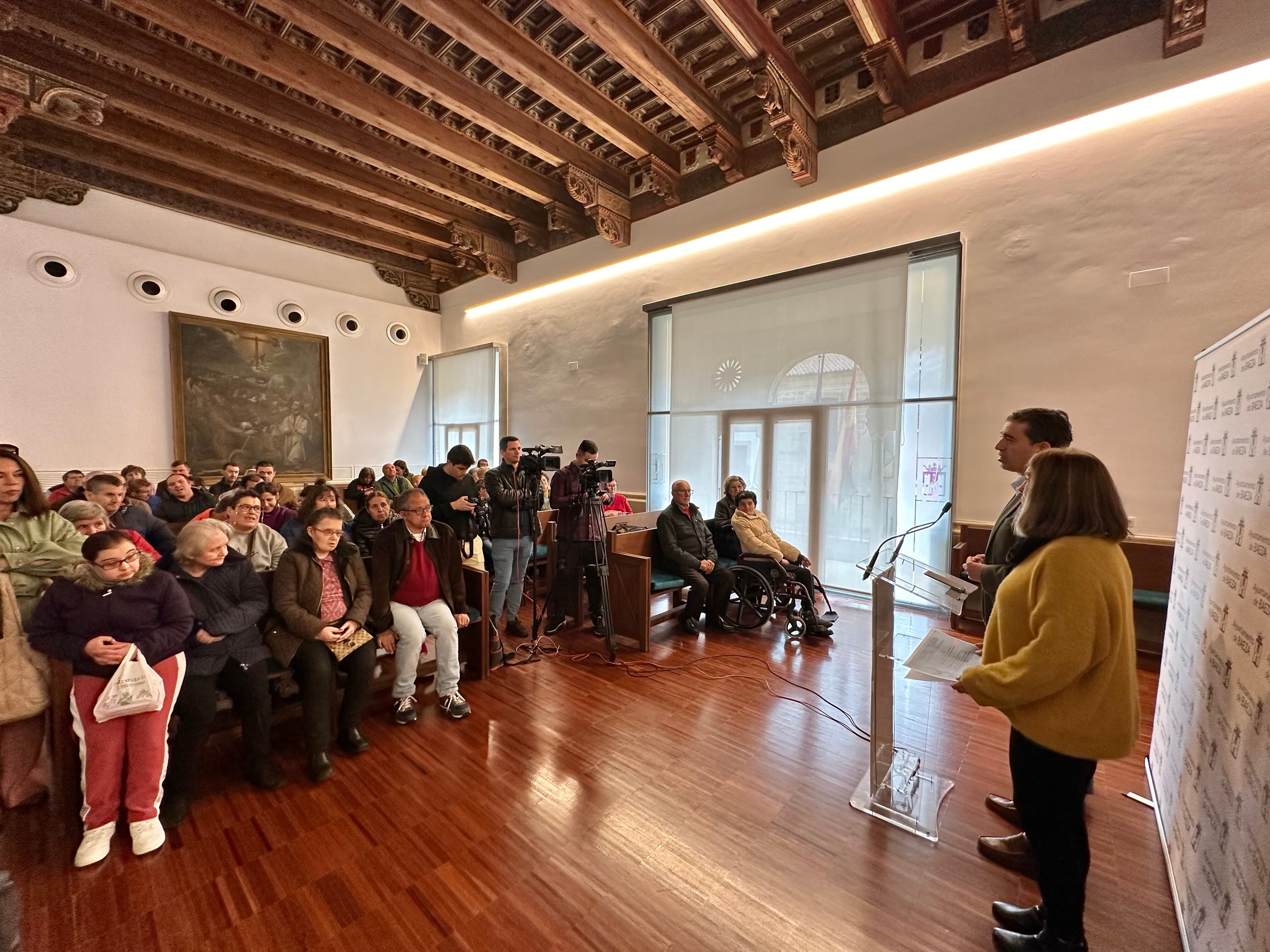 Pistoletazo de salida a las actividades del Día de las Personas con Capacidades Diferentes en Baeza