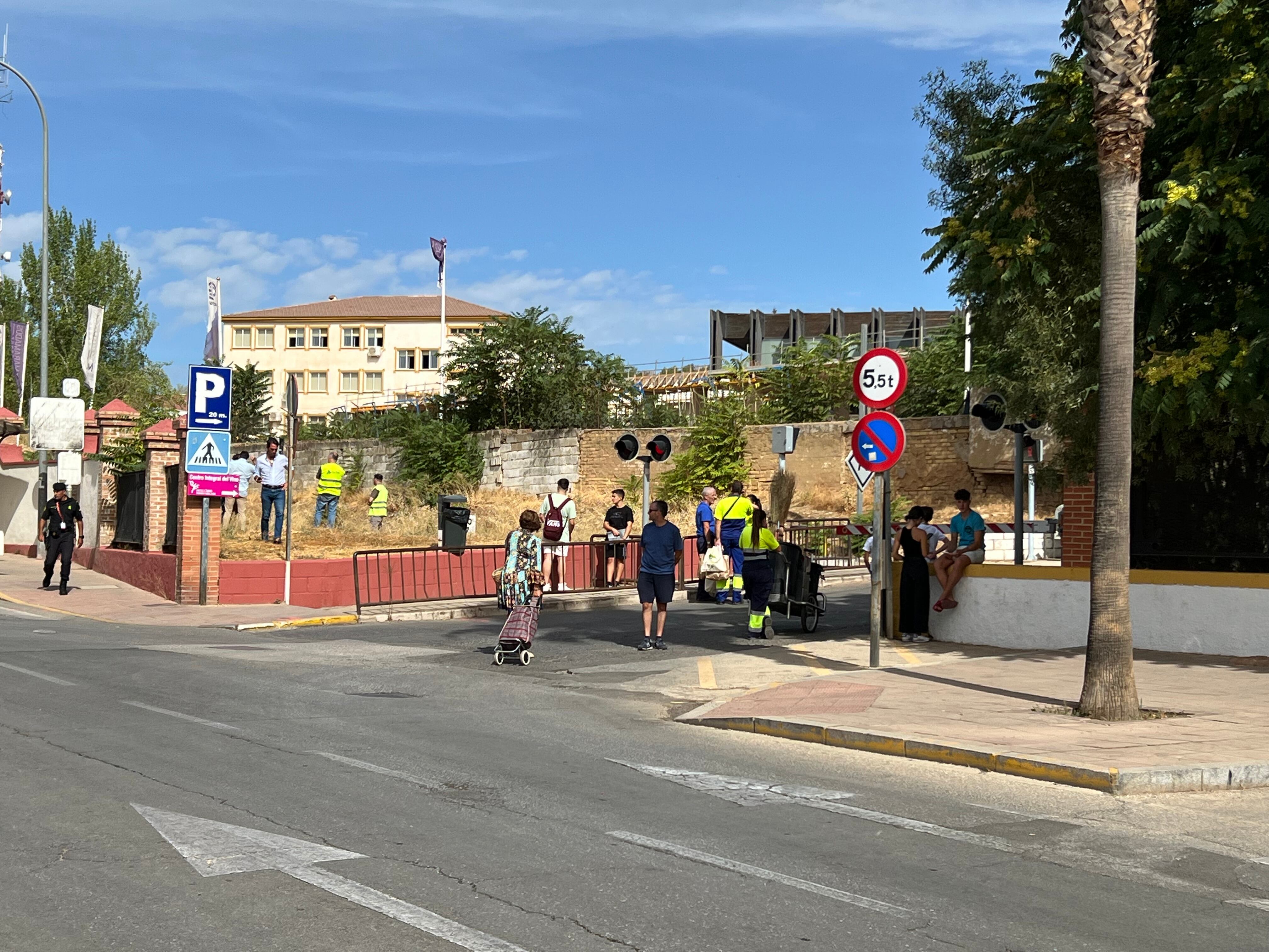 El Paso a nivel de Ronda da acceso al polígono industrial