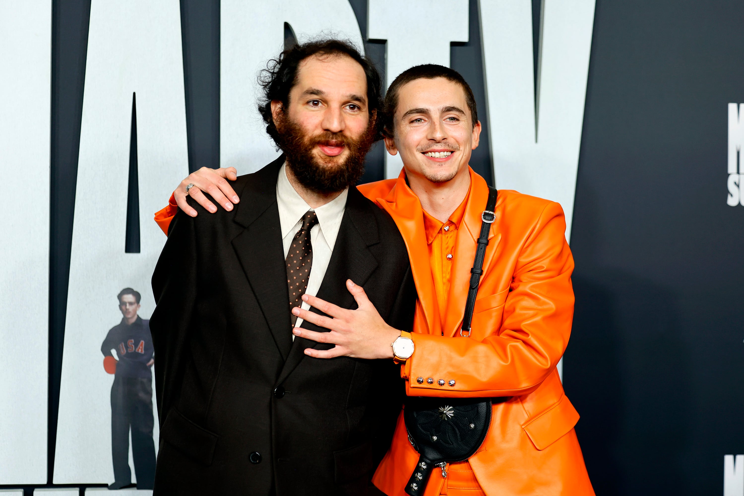 Josh Safdie y Timothée Chalamet en la premiere de 'Marty Supreme' en Los Ángeles
