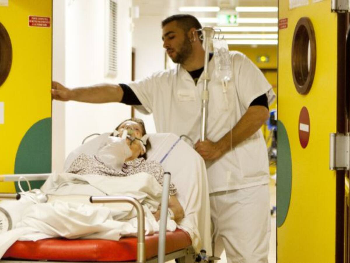 El TSXG rechaza la denuncia de los celadores y dice que el Sergas puede organizar su personal como estime