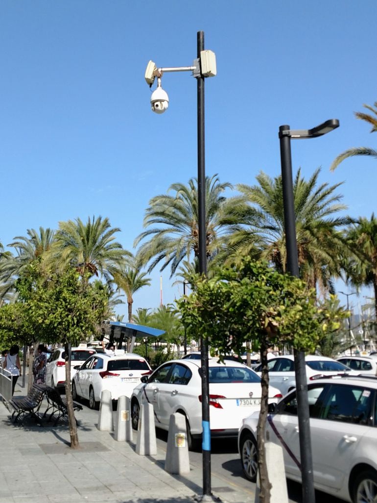 Imagen de la parada de taxis del Paseo de las Fuentes