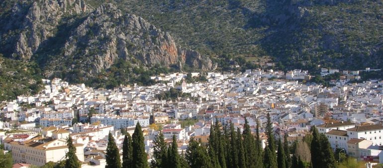 Imagen del municipio de Ubrique, en plena sierra de Cádiz, símbolo del empuje del sector de la piel