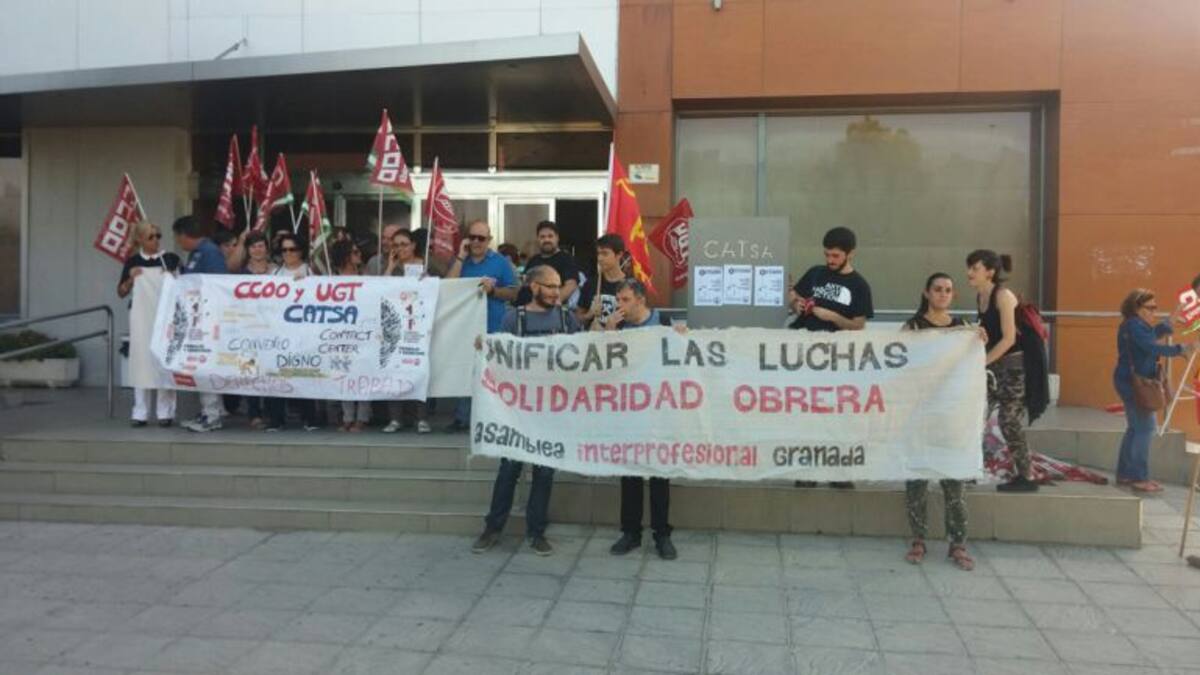 Los teleoperadores, en huelga